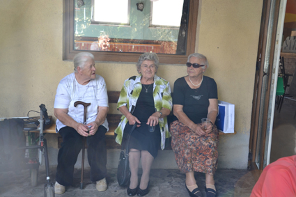 Schuh Oma wird 90