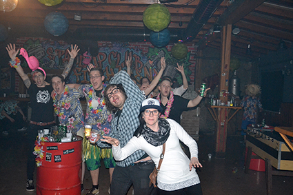Szene Fischamend Hawaii Night