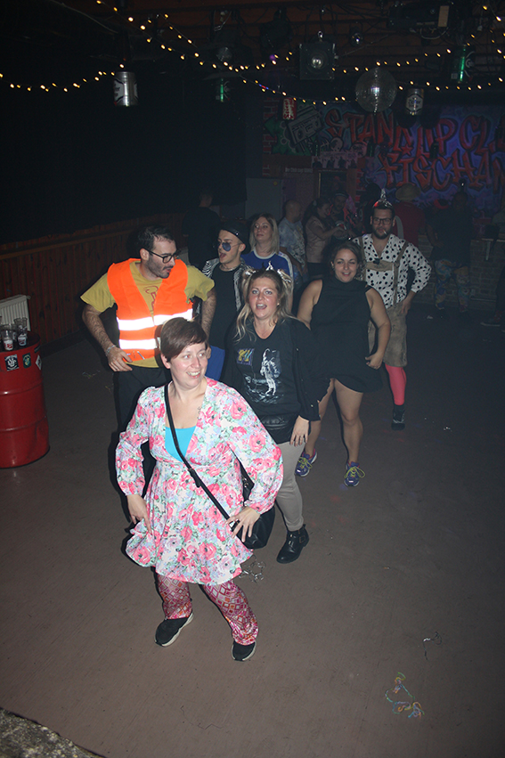 Bad Taste Party Teil 1