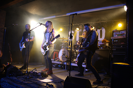 Naca7-Mantan-Stevo & The Shotlights