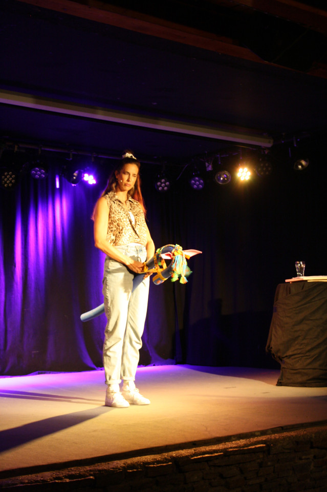 Nina Hartmann - Good Weibrations