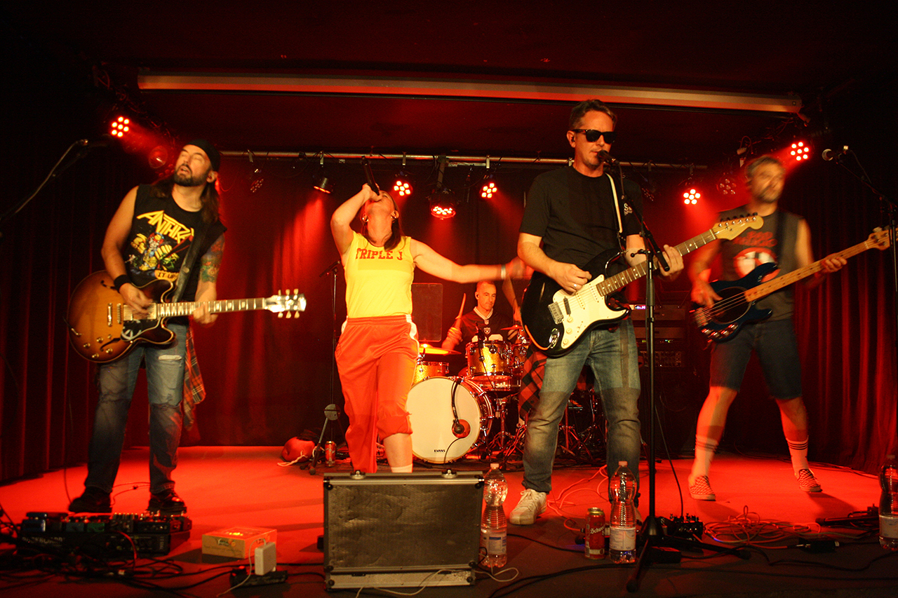 90er Party Teil 1 - live on stage: MITCH
