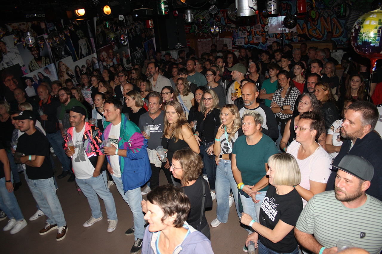 90er Party Teil 2 - live on stage: MITCH