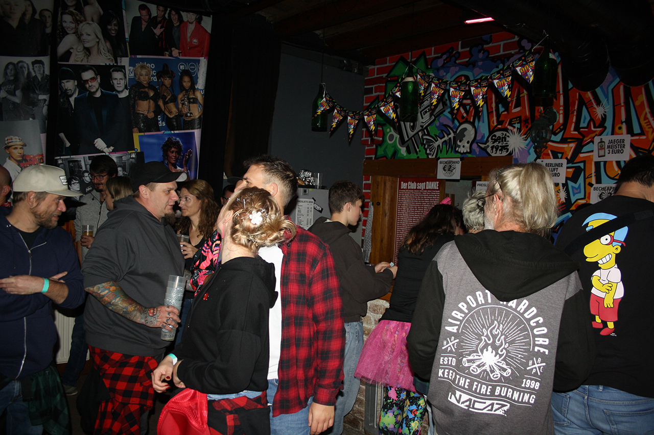 90er Party Teil 2 - live on stage: MITCH