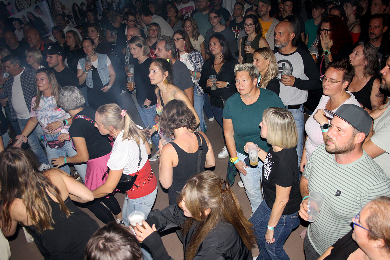 90er Party Teil 2 - live on stage: MITCH