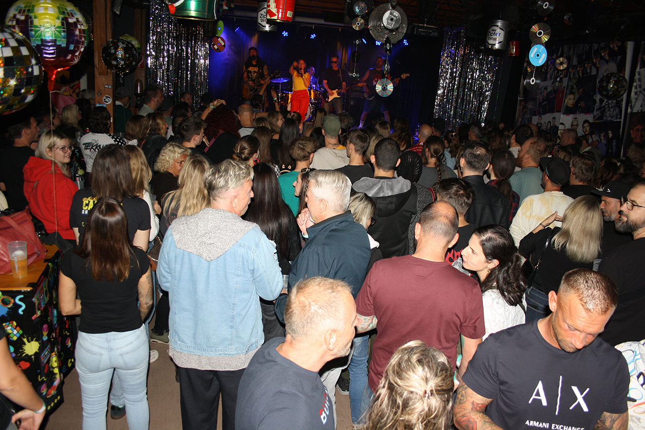 90er Party Teil 2 - live on stage: MITCH