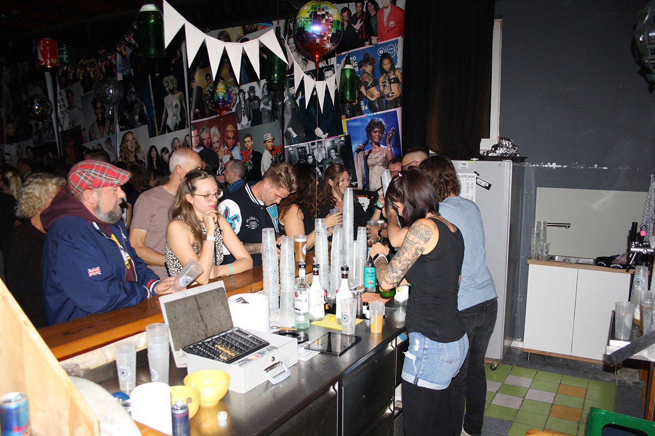 90er Party Teil 2 - live on stage: MITCH